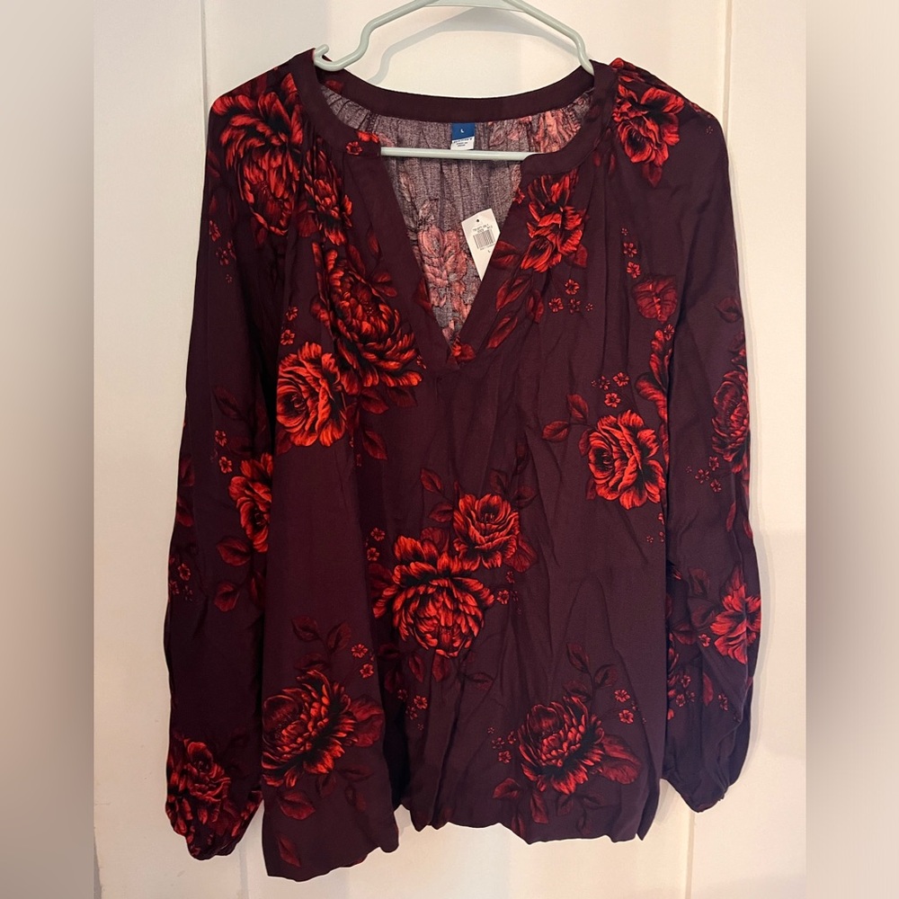 NWT Old Navy blouse. Size large.